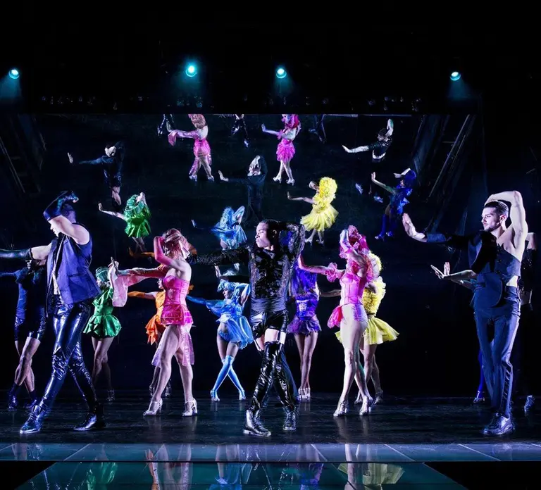 Paris: 3-Course Dinner & Show at Paradis Latin Cabaret in Paris - Photo 10