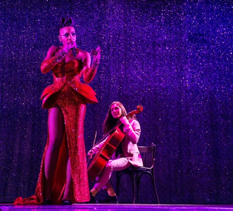 Paris: VIP Dinner and Cabaret Show at Paradis Latin in Paris - Photo 5