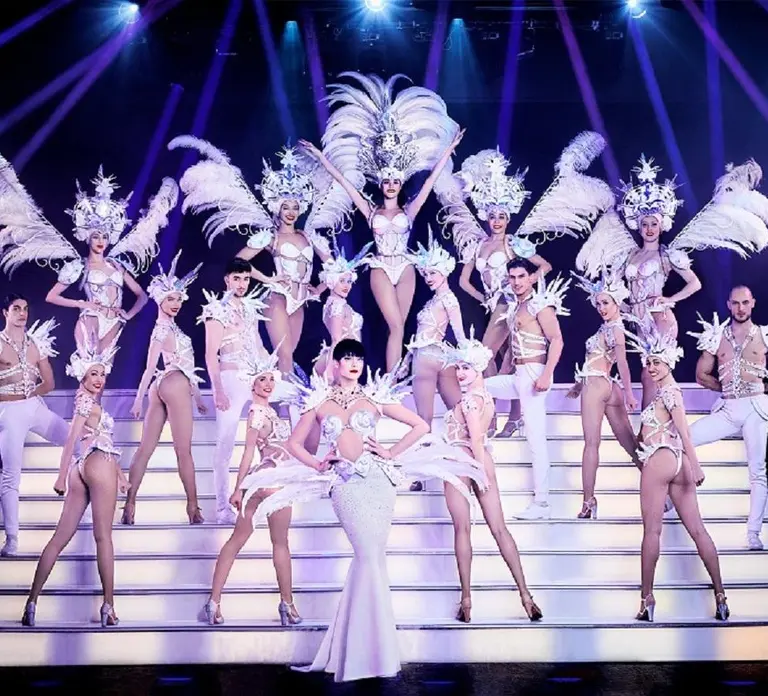 Paris: VIP Dinner and Cabaret Show at Paradis Latin in Paris - Photo 4