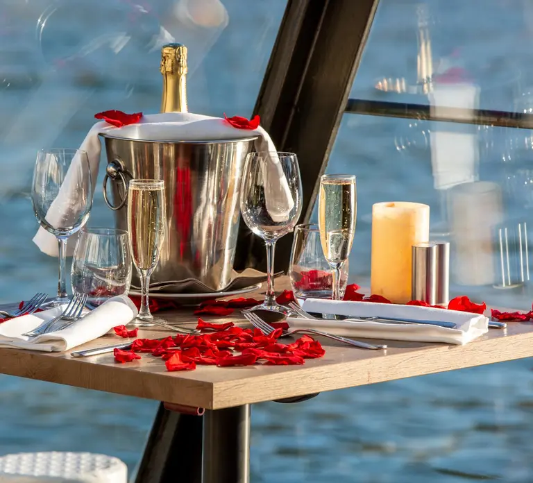 Paris: 3-Course Lunch Cruise on the River Seine in Paris - Photo 5