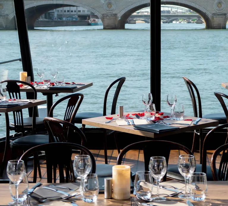 Paris: 3-Course Lunch Cruise on the River Seine in Paris - Photo 7