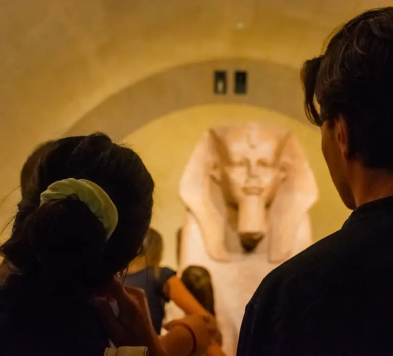 Louvre Private Tour: The Essentials and More w/ Expert Guide in Paris