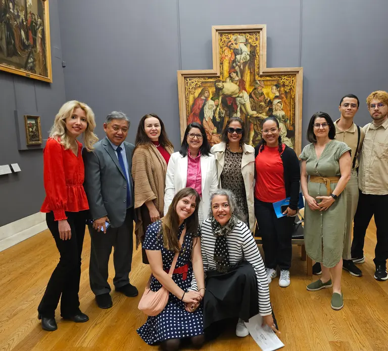 Louvre Museum (Essential) – Masterpieces in 2 hours with a photo shoot in Paris - Photo 2