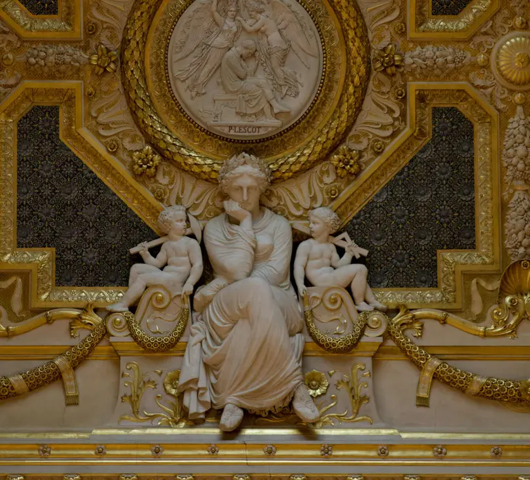 Night at the Louvre Museum: 6-people Max Guided Exploration in Paris - Photo 9