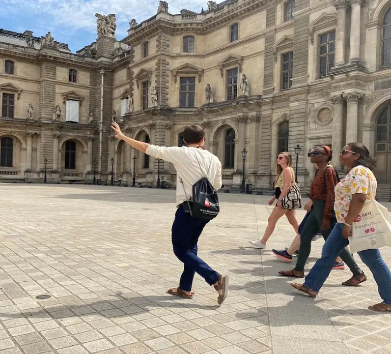 Paris Louvre Exclusive Semi Private Guided Tour Max 6 People Paris Louvre Exclusive Semi Private Guided Tour Max 6 People in Paris - Photo 6