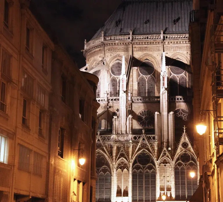 Paris: Ghosts, Legends & Mysteries Evening Walking Tour in Paris - Photo 2
