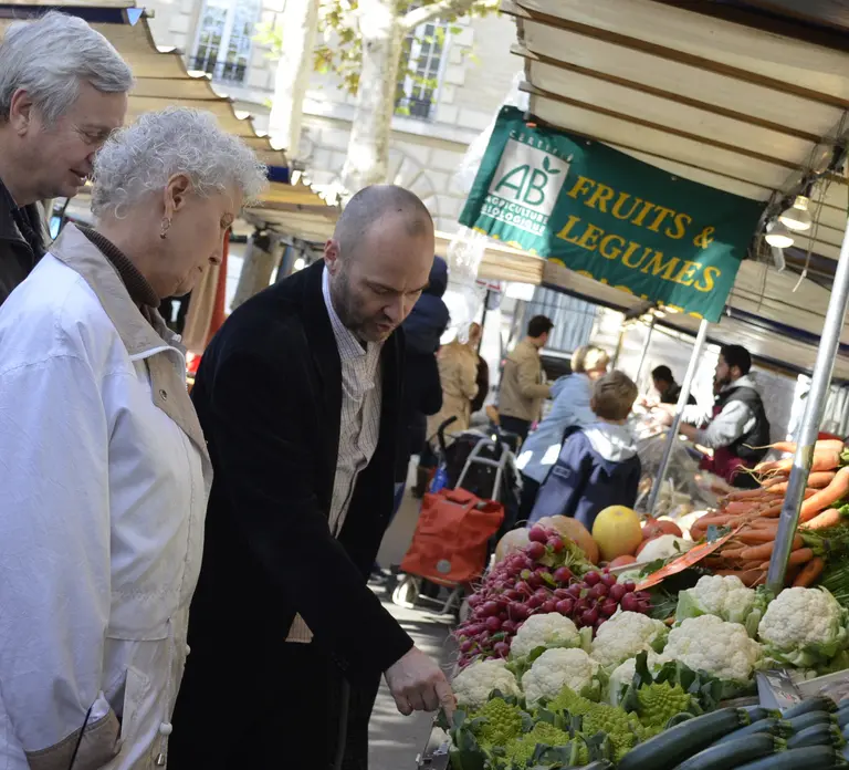 Paris: Full-Day Cooking Class, Market Tour and Lunch in Paris