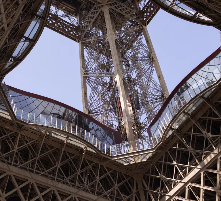 Paris: Sophisticated dining with Drinks at the Eiffel Tower in Paris - Photo 5