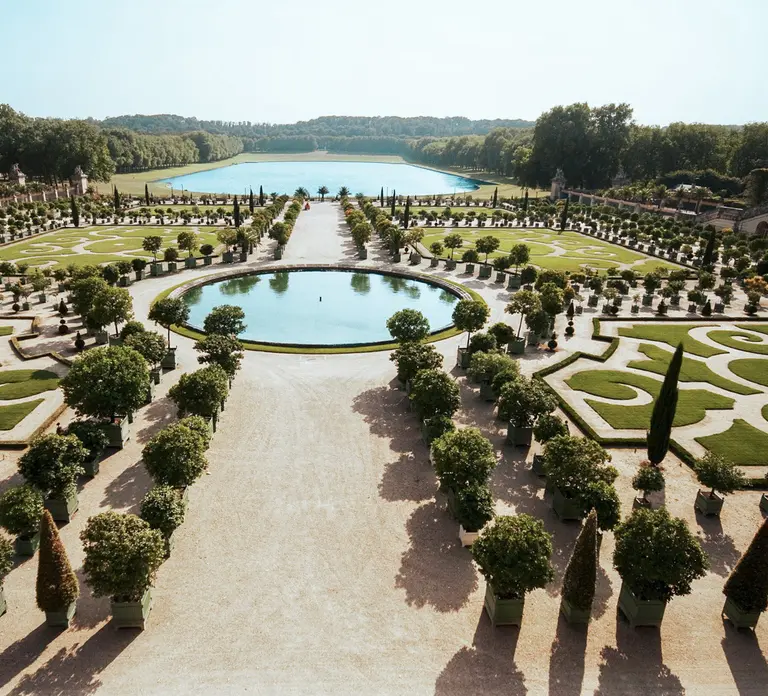 From Paris: Day Trip to Giverny & Versailles with Lunch in Paris - Photo 3