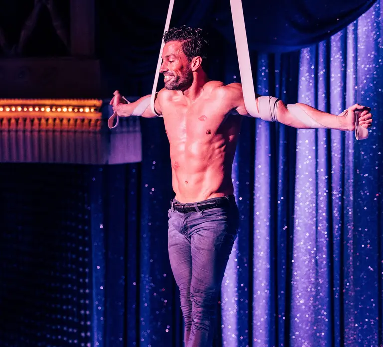 Paris: La Nouvelle Eve Cabaret Show with Champagne Paris: La Nouvelle Eve Cabaret Show with Champagne in Paris - Photo 4