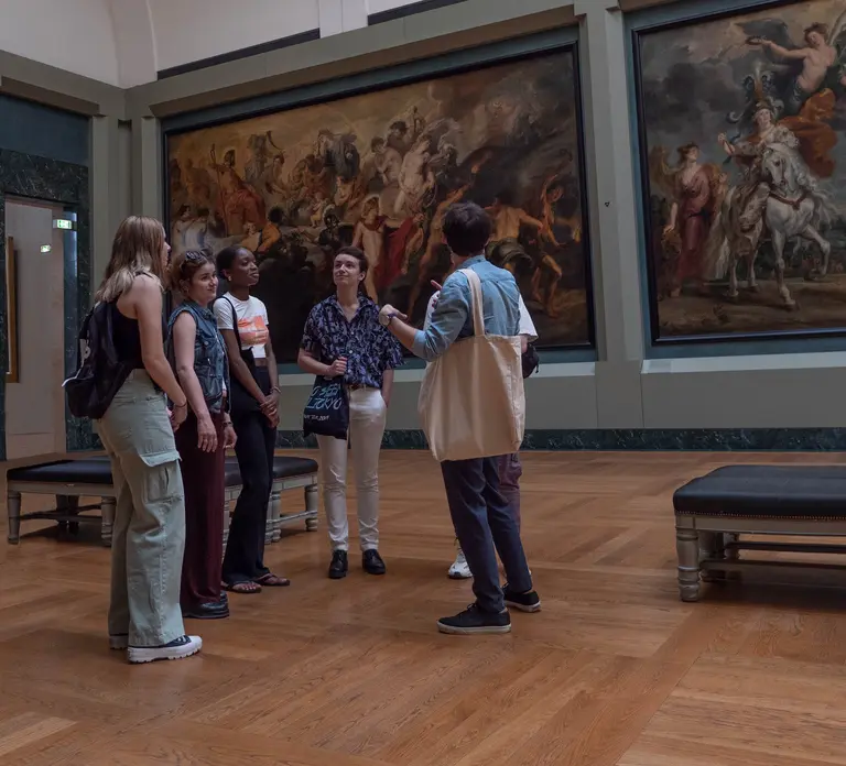 Paris: 2-Hour Guided Tour Through the Louvre Paris: 2-Hour Guided Tour Through the Louvre in Paris - Photo 2