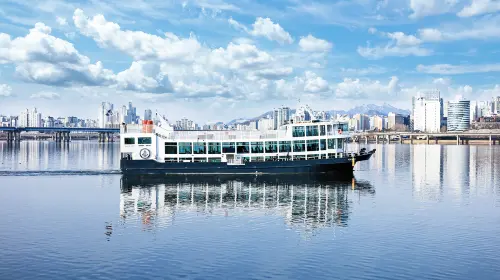 E-Land Cruise in Seoul