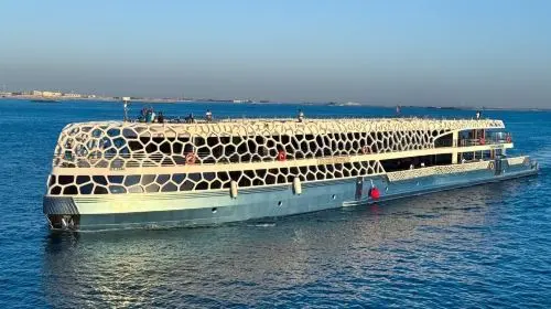 3-hour Dubai Lotus Yacht Night Cruise + Dinner + Unlimited Drinks & Food + Entertainment Activity + Scenic Views (Optional Alcoholic Beverages/VIP Seating) Transport Passes in Dubai - Photo 6
