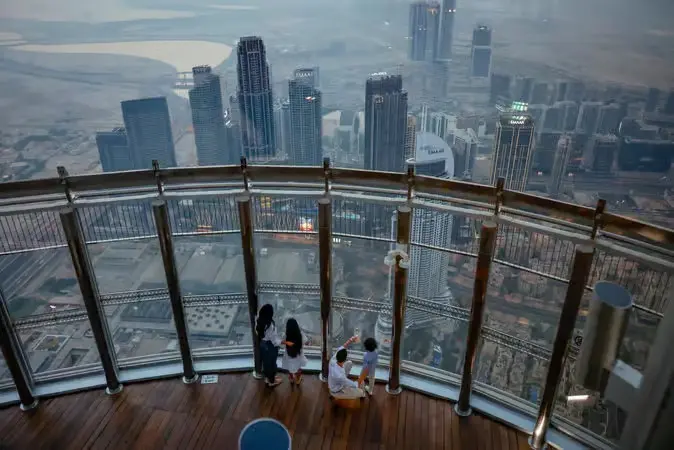 Dubai: Entry to Burj Khalifa Levels 124 & 125 Dubai: Entry to Burj Khalifa Levels 124 & 125 in Dubai - Photo 2