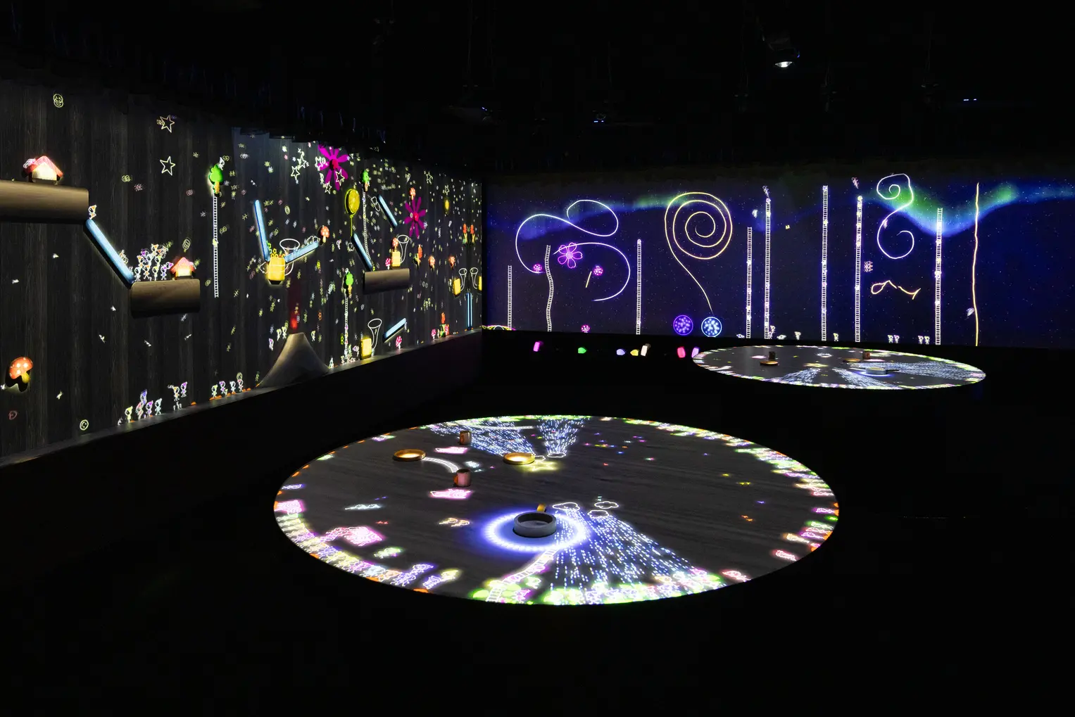 ArtScience Museum at Marina Bay Sands in Singapore - Photo 2