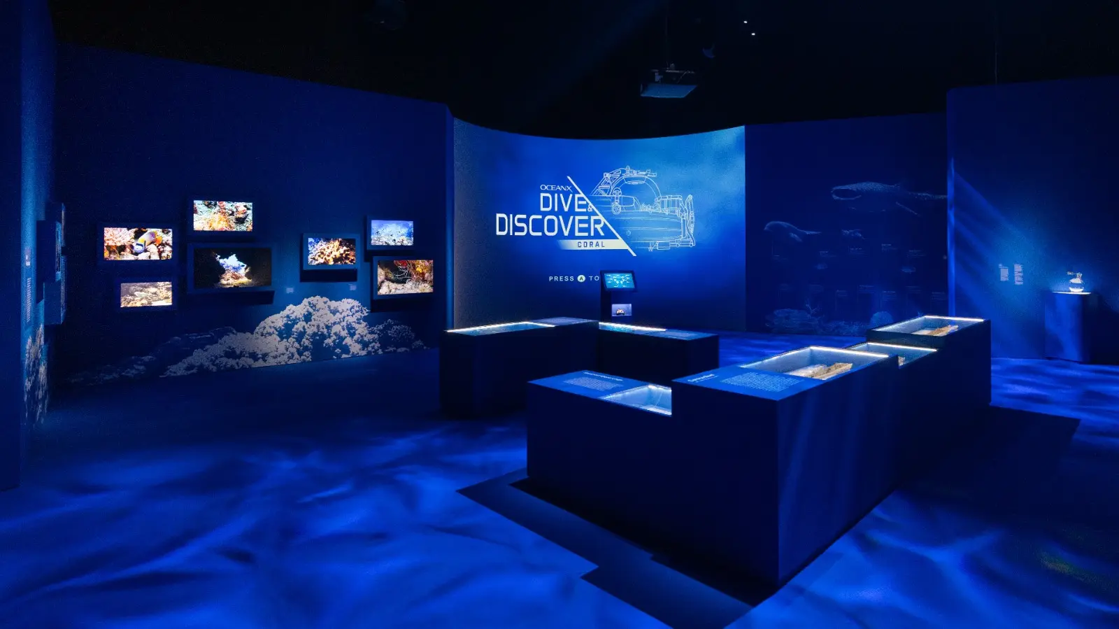 ArtScience Museum at Marina Bay Sands in Singapore - Photo 32