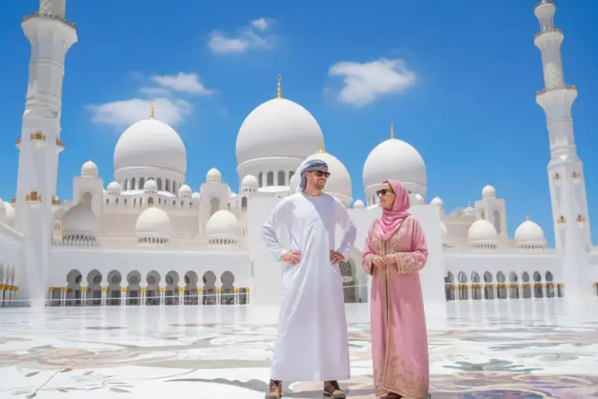 Abu Dhabi Premium Full-Day Sightseeing Tour Abu Dhabi Premium Full-Day Sightseeing Tour