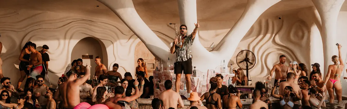 Luna Beach Club General Admission in Bali - Photo 4