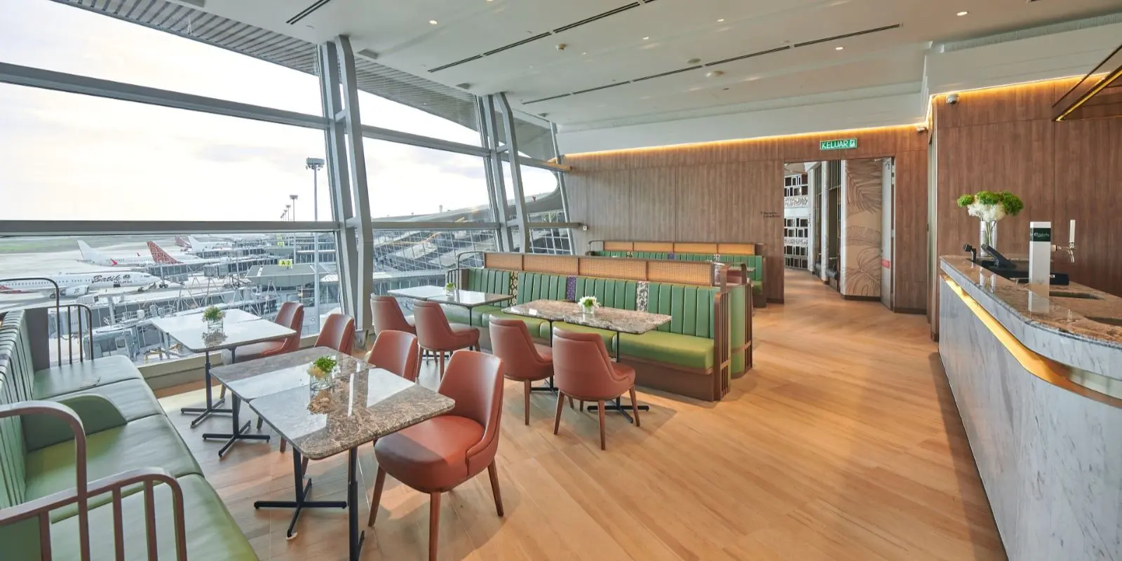 Plaza Premium Lounge & Plaza Premium First - Kuala Lumpur International Airport (KUL) in Kuala Lumpur - Photo 4