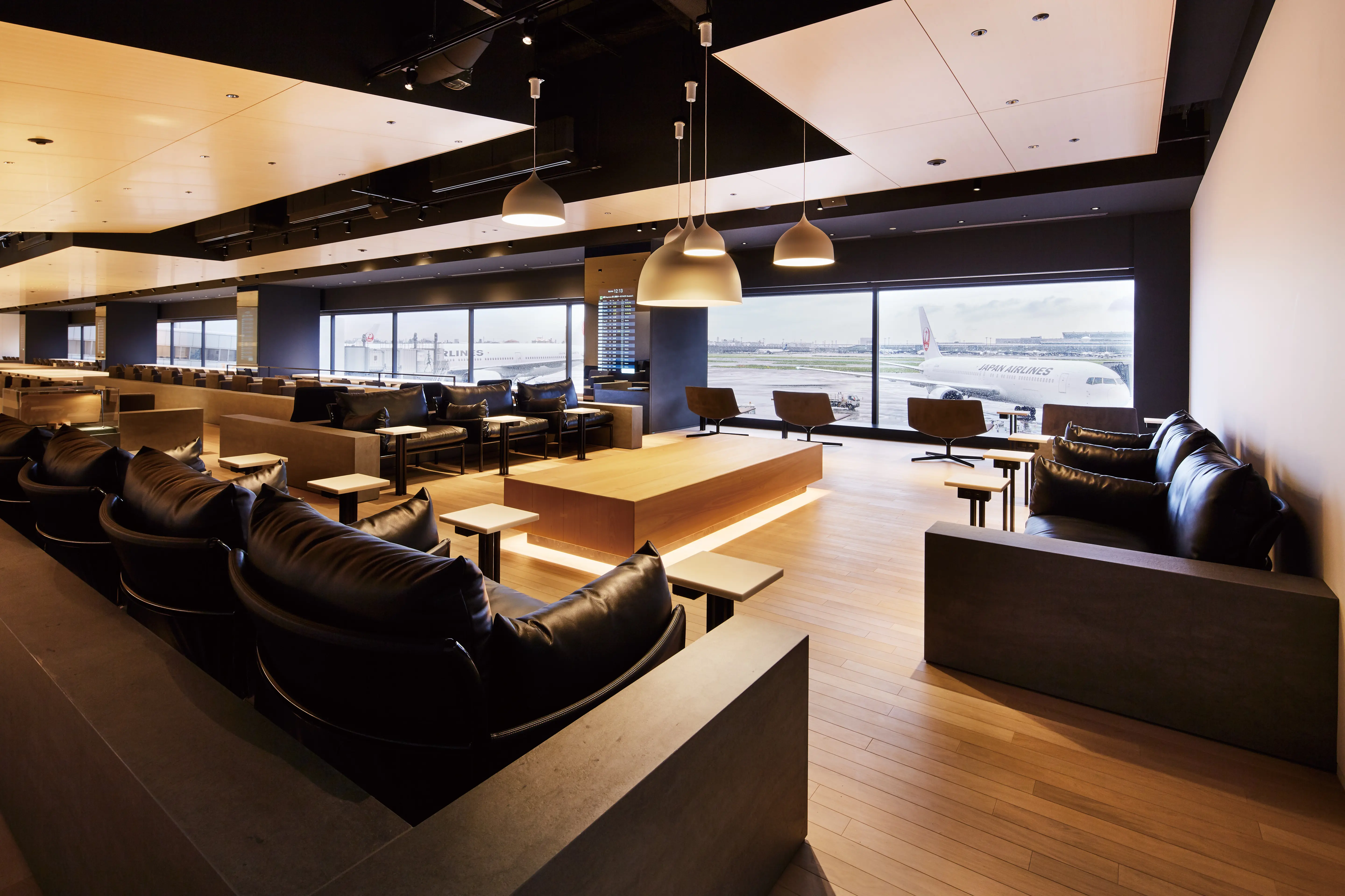 POWER LOUNGE NORTH (T1) Tokyo International (Haneda) Airport POWER LOUNGE NORTH (T1) Tokyo International (Haneda) Airport in Tokyo - Photo 2