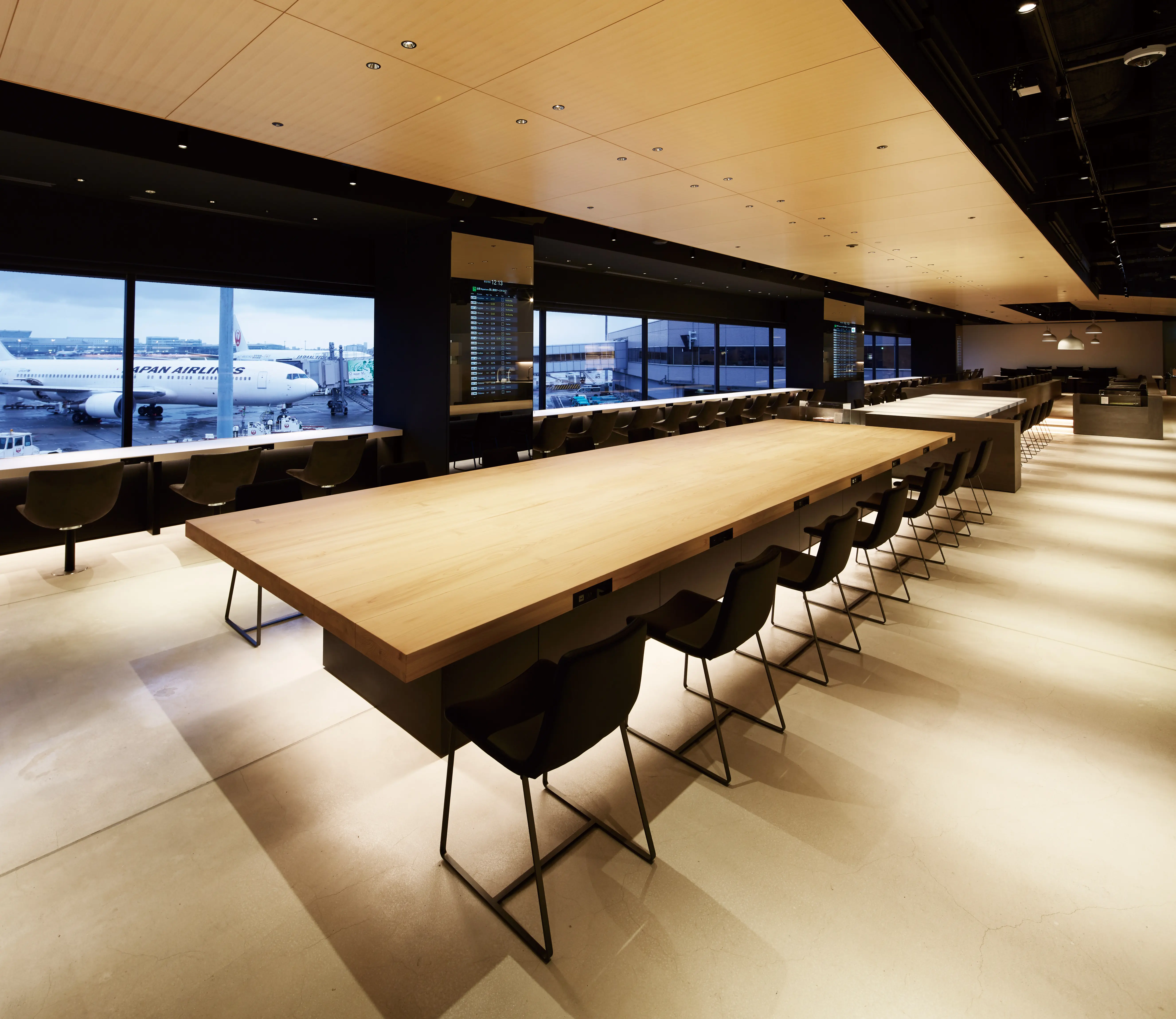 POWER LOUNGE NORTH (T1) Tokyo International (Haneda) Airport POWER LOUNGE NORTH (T1) Tokyo International (Haneda) Airport in Tokyo - Photo 3