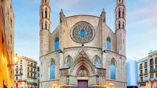 Basilica of Santa Maria del Mar in Barcelona - Photo 8