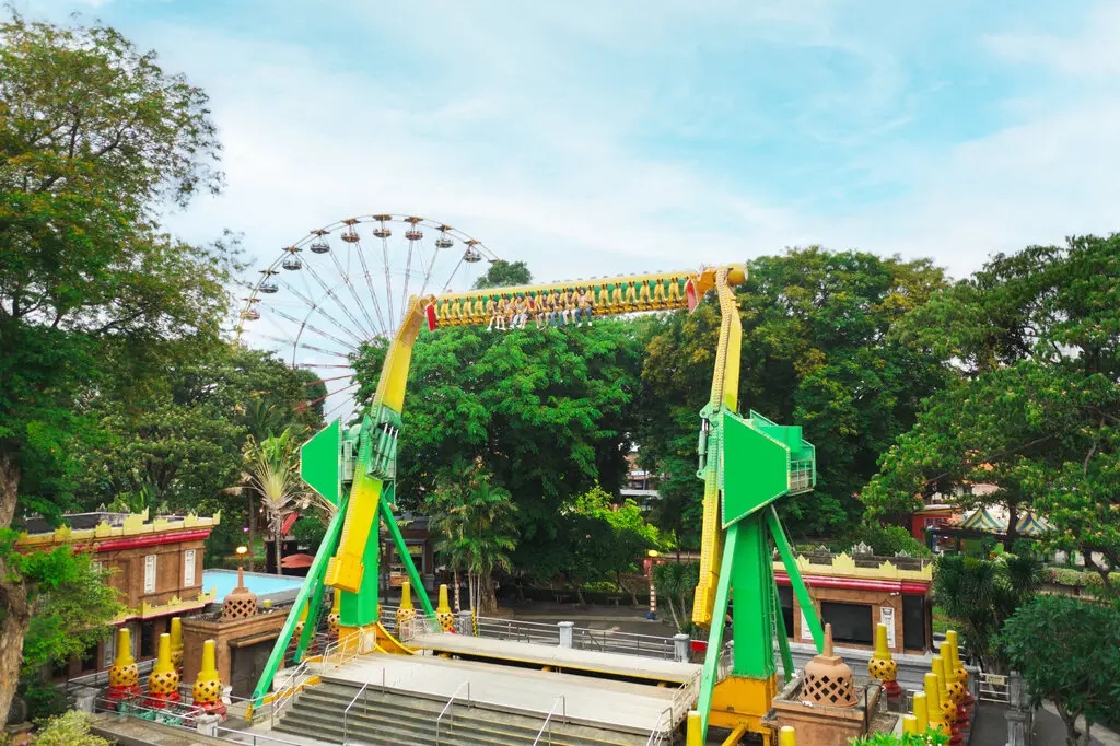 Dunia Fantasi at Ancol in Jakarta - Photo 2