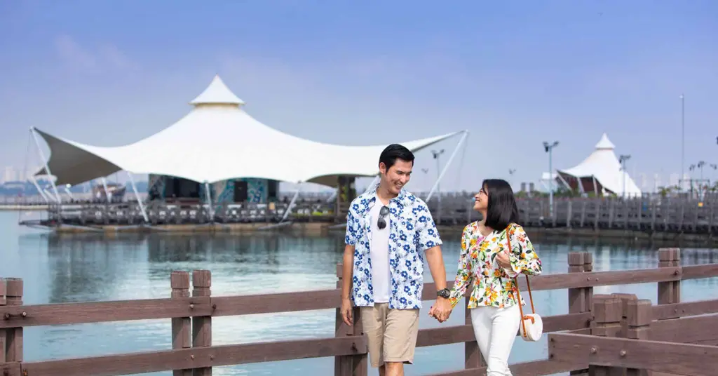 Ancol Entrance Gate in Jakarta - Photo 3