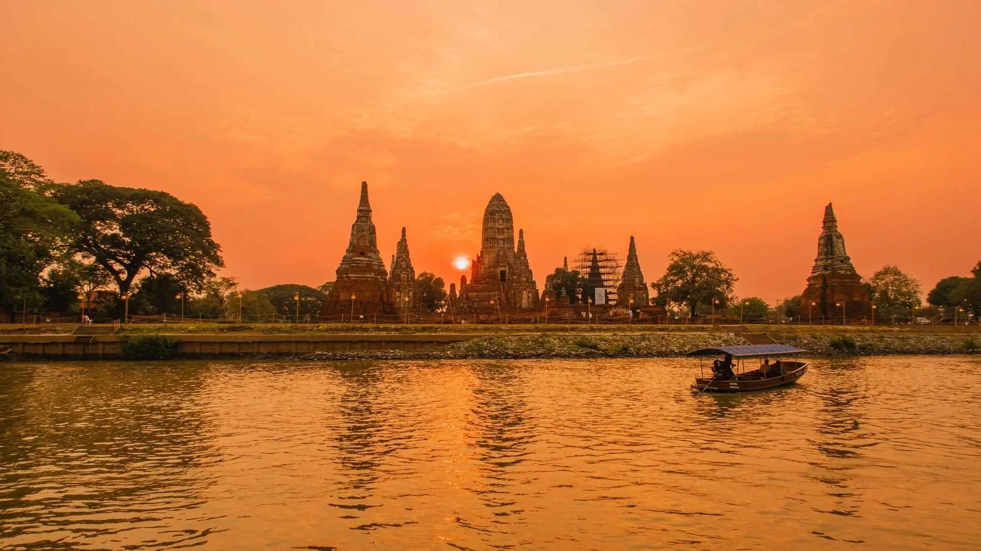 Join Tour Ayutthaya sunset (Meeting Point at McDonald's on the 1st floor of Robinson Department Store Near Asok Station) in Bangkok - Photo 5