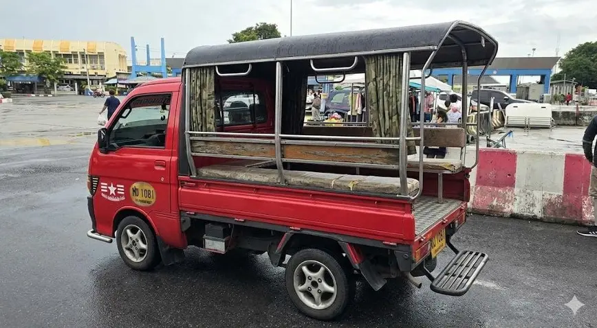 Join Tour Bangkok: Firefly Boat with Large Boat (Meeting Point at Exit 4 of MRT Queen Sirikit Station) Join Tour Bangkok: Firefly Boat with Large Boat (Meeting Point at Exit 4 of MRT Queen Sirikit Station) in Bangkok - Photo 3