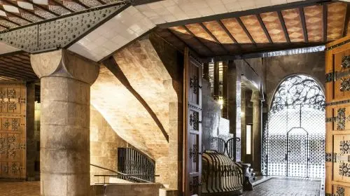 Palau Güell (Güell Palace): Entry Ticket Day Tours in Barcelona