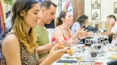 Barcelona: Wine & Tapas Guided e-Bike Tour Barcelona: Wine & Tapas Guided e-Bike Tour in Barcelona - Photo 2