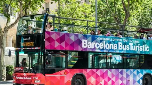 Barcelona Bus Turístic: Hop-on Hop-off Bus Tour Day Tours Barcelona Bus Turístic: Hop-on Hop-off Bus Tour Day Tours in Barcelona - Photo 2