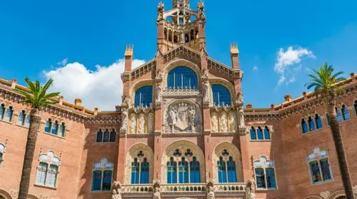 Barcelona Bus Turístic: Hop-on Hop-off Bus Tour Day Tours in Barcelona