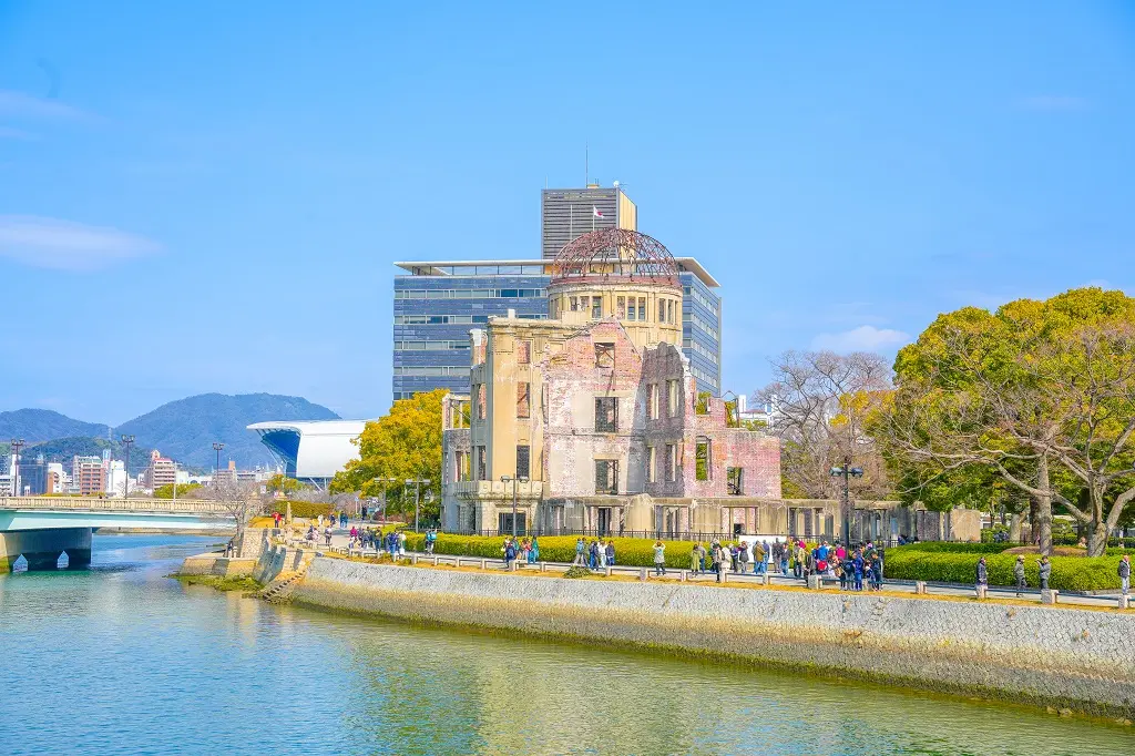 Day Trip to Hiroshima & Miyajima with Itsukushima Shrine & Ferry from Tokyo Day Trip to Hiroshima & Miyajima with Itsukushima Shrine & Ferry from Tokyo in Tokyo - Photo 2