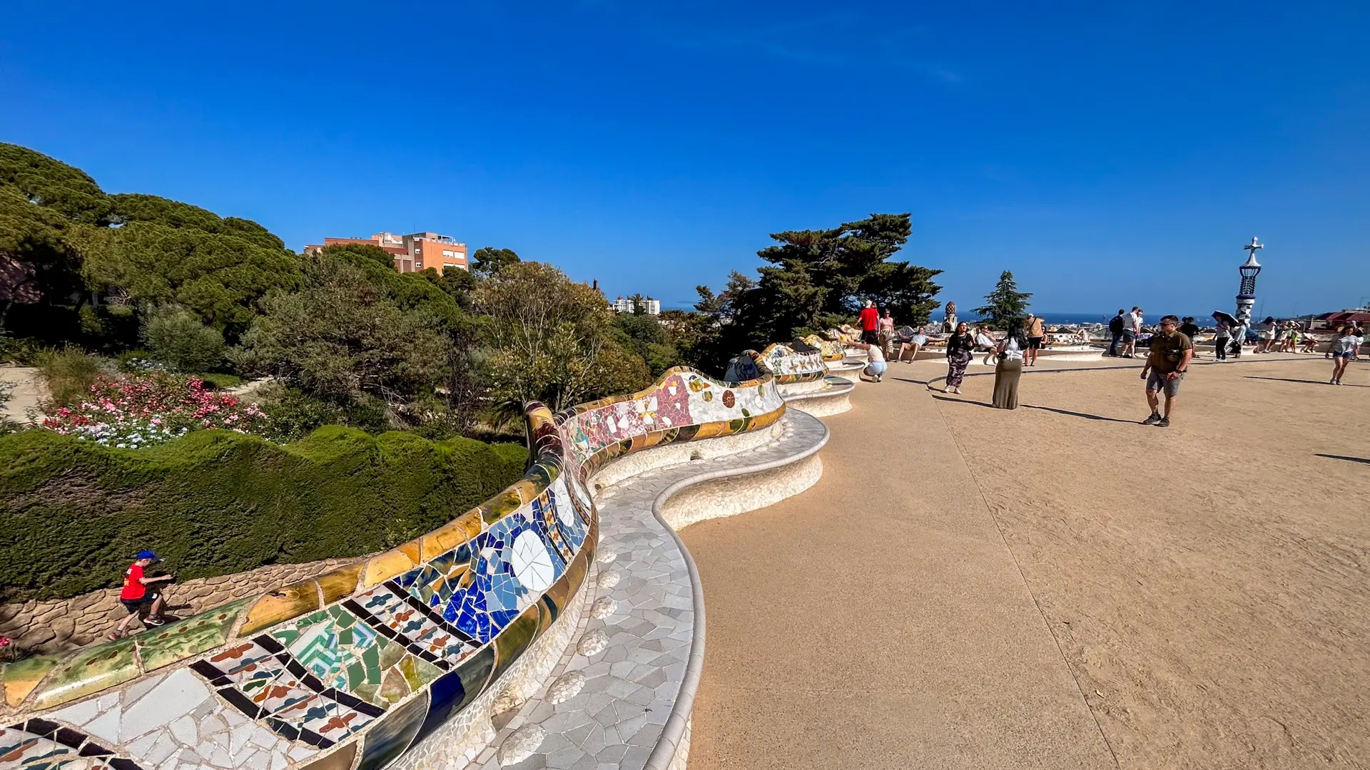 Park Güell Guided Tour Park Güell Guided Tour in Barcelona - Photo 6