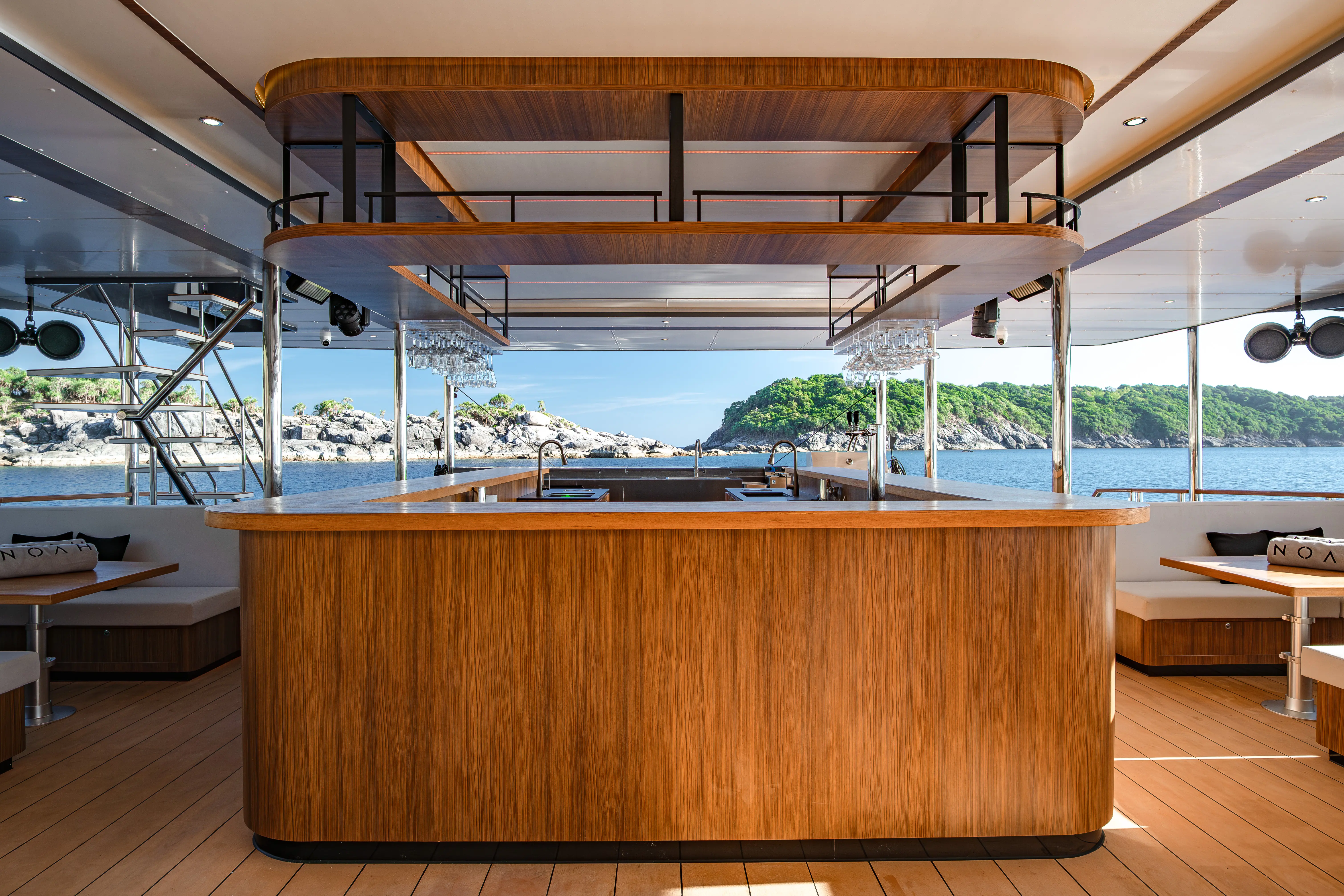 Join Tour Noah Yacht Program Phi Phi Island ,Maiton Island in Phuket