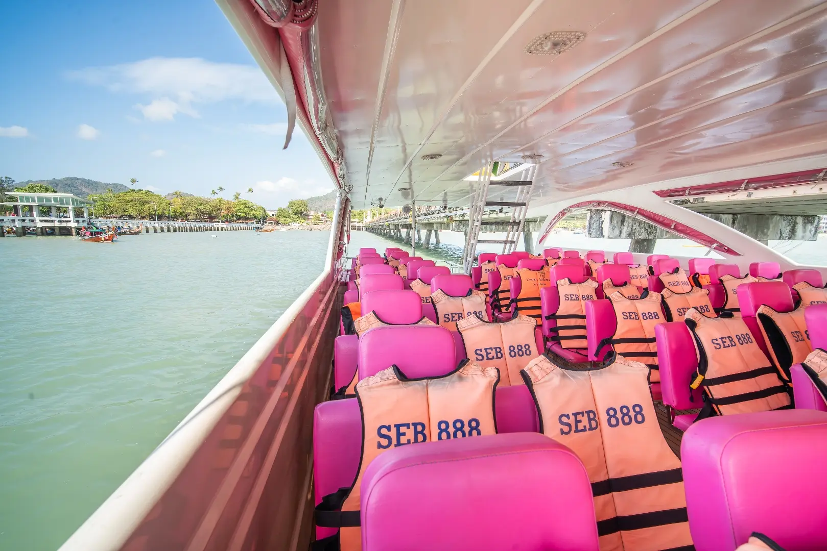 Day Trip Racha Island + Coral Island By Catamaran (皇帝岛+珊瑚岛一日游 - Barbie 粉色芭比号) Day Trip Racha Island + Coral Island By Catamaran (皇帝岛+珊瑚岛一日游 - Barbie 粉色芭比号) in Phuket - Photo 6