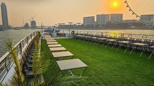 [Abu Dhabi] ROSE ROYALE Abu Dhabi Luxury Mega Yacht Buffet with Multiple Package Options - Soft Drinks/Alcohol/VIP Area Available Transport Passes in Dubai - Photo 4