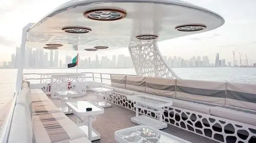 [Lotus Royale Cruise Yacht] Lotus Mega Yacht Night Cruise Around Palm Island – Romantic Sea Sightseeing – Buffet Diner Transport Passes in Dubai - Photo 8
