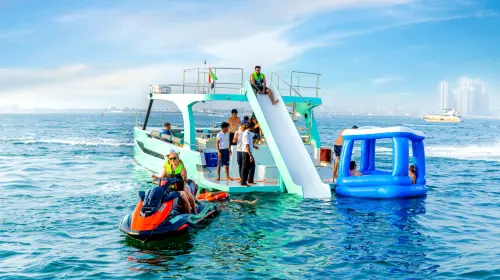 Dubai Yacht: 40ft Jump Party Boat Private Yacht Tour Transport Passes Dubai Yacht: 40ft Jump Party Boat Private Yacht Tour Transport Passes in Dubai - Photo 2