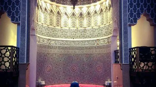 Dubai Half-Day City Tour and Blue Mosque Visit Day Tours Dubai Half-Day City Tour and Blue Mosque Visit Day Tours in Dubai - Photo 3
